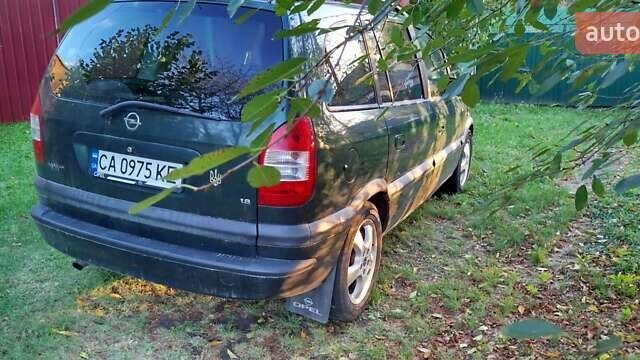 Зеленый Опель Зафира, объемом двигателя 1.6 л и пробегом 193 тыс. км за 5200 $, фото 5 на Automoto.ua