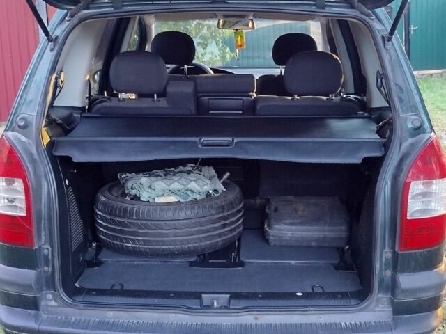 Зелений Опель Зафіра, об'ємом двигуна 1.6 л та пробігом 193 тис. км за 5200 $, фото 7 на Automoto.ua