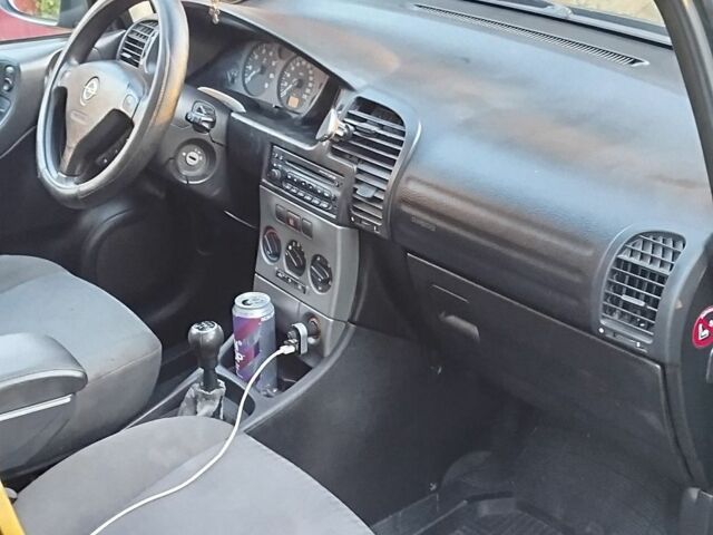 Зелений Опель Зафіра, об'ємом двигуна 1.6 л та пробігом 193 тис. км за 5200 $, фото 10 на Automoto.ua