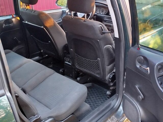 Зелений Опель Зафіра, об'ємом двигуна 1.6 л та пробігом 193 тис. км за 5200 $, фото 16 на Automoto.ua