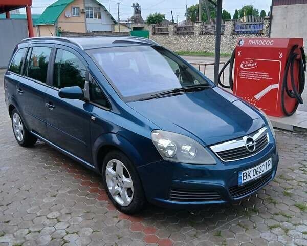 Зелений Опель Зафіра, об'ємом двигуна 2.2 л та пробігом 304 тис. км за 4300 $, фото 8 на Automoto.ua
