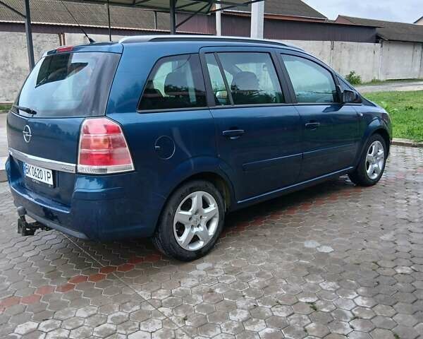 Зелений Опель Зафіра, об'ємом двигуна 2.2 л та пробігом 304 тис. км за 4300 $, фото 3 на Automoto.ua