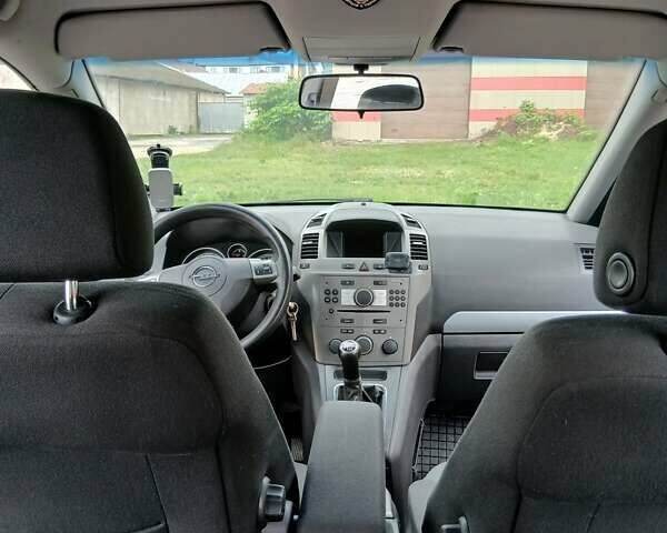 Зелений Опель Зафіра, об'ємом двигуна 2.2 л та пробігом 304 тис. км за 4300 $, фото 2 на Automoto.ua