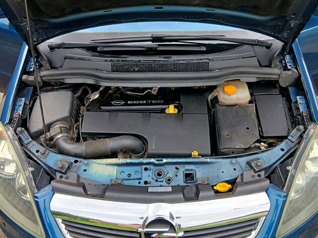 Зеленый Опель Зафира, объемом двигателя 2.2 л и пробегом 303 тыс. км за 4500 $, фото 4 на Automoto.ua