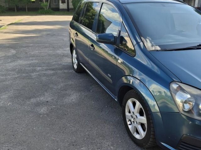Зелений Опель Зафіра, об'ємом двигуна 1.6 л та пробігом 239 тис. км за 4500 $, фото 4 на Automoto.ua