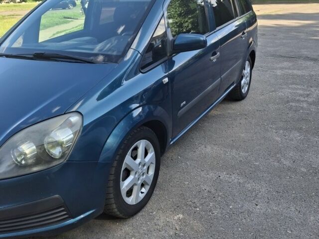 Зелений Опель Зафіра, об'ємом двигуна 1.6 л та пробігом 239 тис. км за 4500 $, фото 2 на Automoto.ua