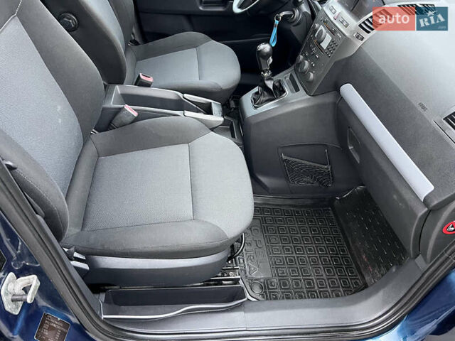 Зеленый Опель Зафира, объемом двигателя 1.6 л и пробегом 323 тыс. км за 5350 $, фото 30 на Automoto.ua