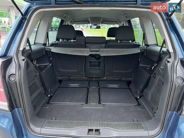 Зеленый Опель Зафира, объемом двигателя 1.6 л и пробегом 323 тыс. км за 5350 $, фото 37 на Automoto.ua