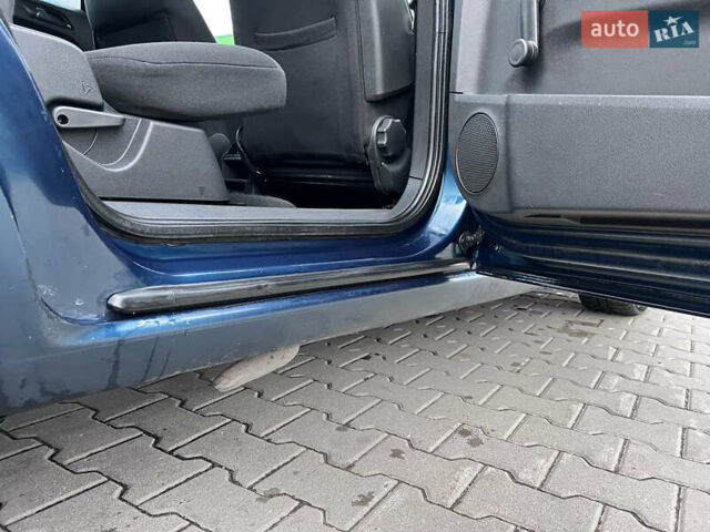 Зеленый Опель Зафира, объемом двигателя 1.6 л и пробегом 323 тыс. км за 5350 $, фото 31 на Automoto.ua