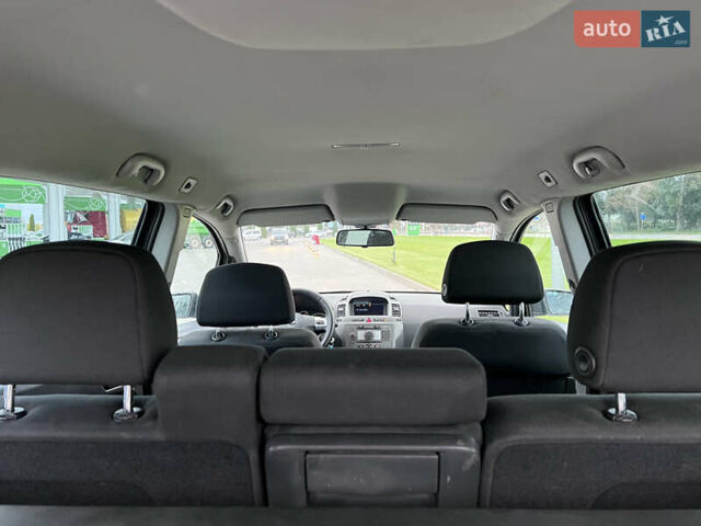 Зеленый Опель Зафира, объемом двигателя 1.6 л и пробегом 323 тыс. км за 5350 $, фото 39 на Automoto.ua