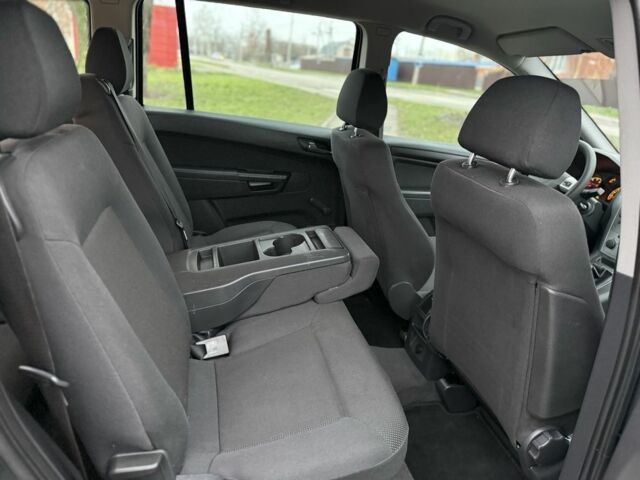 Зеленый Опель Зафира, объемом двигателя 1.6 л и пробегом 222 тыс. км за 6500 $, фото 18 на Automoto.ua