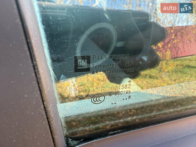 Зеленый Опель Зафира, объемом двигателя 1.6 л и пробегом 222 тыс. км за 7000 $, фото 91 на Automoto.ua