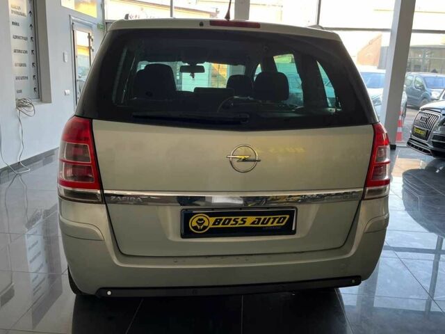 Зелений Опель Зафіра, об'ємом двигуна 1.6 л та пробігом 260 тис. км за 7000 $, фото 5 на Automoto.ua