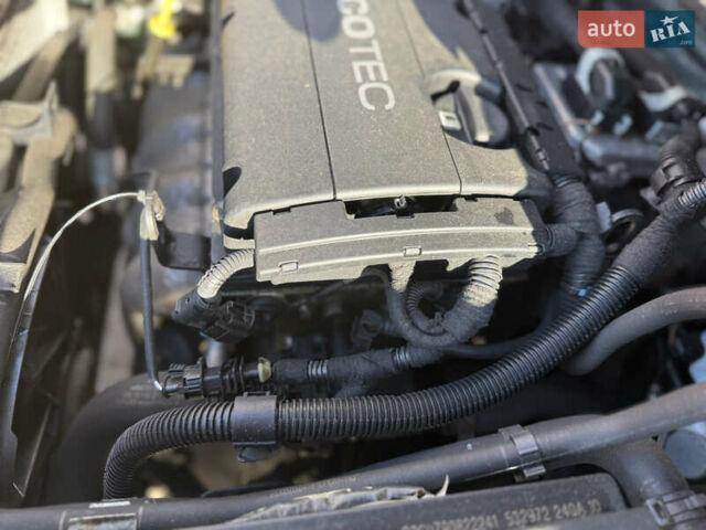 Зеленый Опель Зафира, объемом двигателя 1.6 л и пробегом 222 тыс. км за 7000 $, фото 65 на Automoto.ua