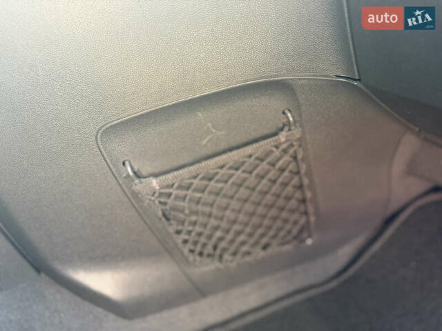 Зеленый Опель Зафира, объемом двигателя 1.6 л и пробегом 222 тыс. км за 7000 $, фото 40 на Automoto.ua