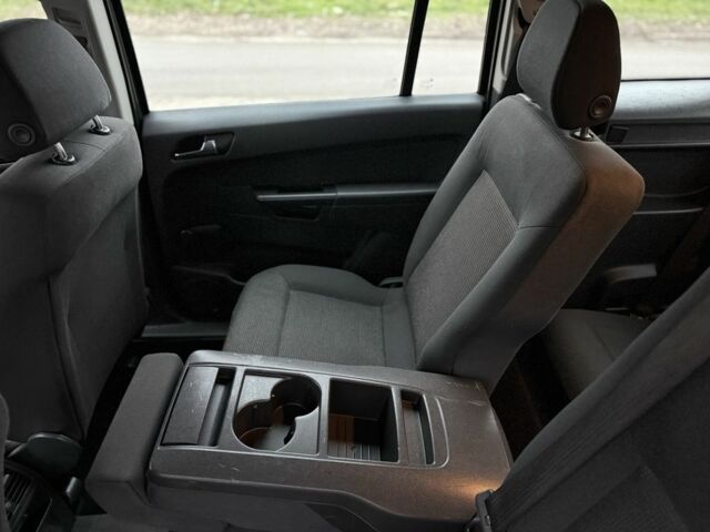 Зеленый Опель Зафира, объемом двигателя 1.6 л и пробегом 222 тыс. км за 6500 $, фото 20 на Automoto.ua