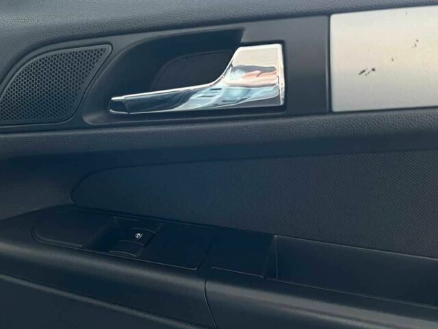 Зелений Опель Зафіра, об'ємом двигуна 1.6 л та пробігом 260 тис. км за 7000 $, фото 9 на Automoto.ua