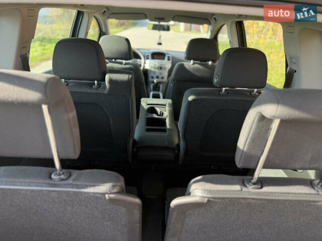 Зеленый Опель Зафира, объемом двигателя 1.6 л и пробегом 222 тыс. км за 7000 $, фото 56 на Automoto.ua