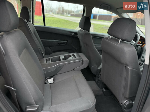 Зеленый Опель Зафира, объемом двигателя 1.6 л и пробегом 222 тыс. км за 6500 $, фото 42 на Automoto.ua