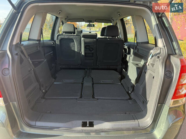 Зеленый Опель Зафира, объемом двигателя 1.6 л и пробегом 222 тыс. км за 7000 $, фото 47 на Automoto.ua