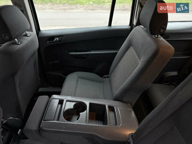 Зеленый Опель Зафира, объемом двигателя 1.6 л и пробегом 222 тыс. км за 6500 $, фото 47 на Automoto.ua