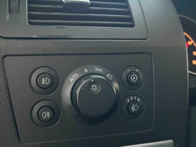 Зелений Опель Зафіра, об'ємом двигуна 1.6 л та пробігом 260 тис. км за 7000 $, фото 19 на Automoto.ua