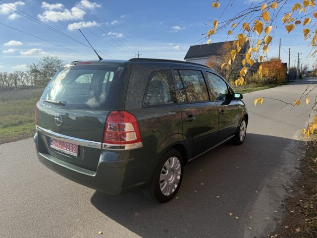 Зеленый Опель Зафира, объемом двигателя 1.6 л и пробегом 222 тыс. км за 7000 $, фото 5 на Automoto.ua