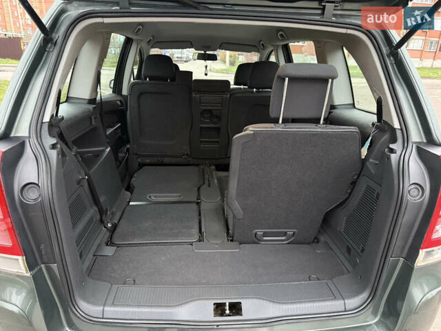 Зеленый Опель Зафира, объемом двигателя 1.6 л и пробегом 222 тыс. км за 6500 $, фото 35 на Automoto.ua