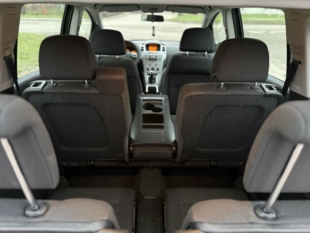 Зеленый Опель Зафира, объемом двигателя 1.6 л и пробегом 222 тыс. км за 6500 $, фото 21 на Automoto.ua