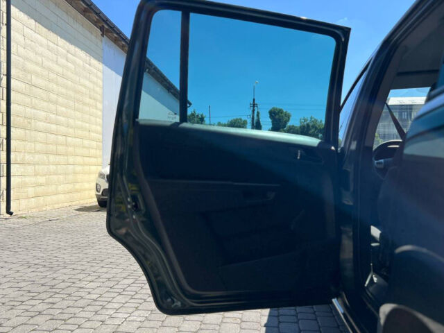 Зеленый Опель Зафира, объемом двигателя 1.7 л и пробегом 202 тыс. км за 6200 $, фото 16 на Automoto.ua