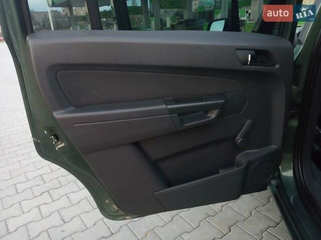 Зеленый Опель Зафира, объемом двигателя 1.8 л и пробегом 203 тыс. км за 6999 $, фото 9 на Automoto.ua