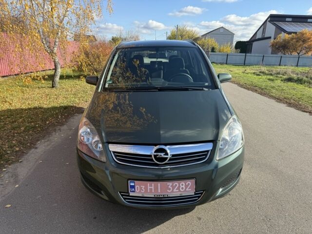 Зеленый Опель Зафира, объемом двигателя 1.6 л и пробегом 222 тыс. км за 7000 $, фото 1 на Automoto.ua