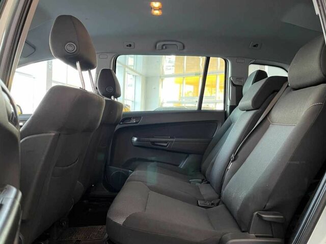 Зелений Опель Зафіра, об'ємом двигуна 1.6 л та пробігом 260 тис. км за 7000 $, фото 12 на Automoto.ua