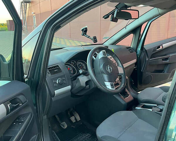 Зелений Опель Зафіра, об'ємом двигуна 1.9 л та пробігом 432 тис. км за 6200 $, фото 7 на Automoto.ua