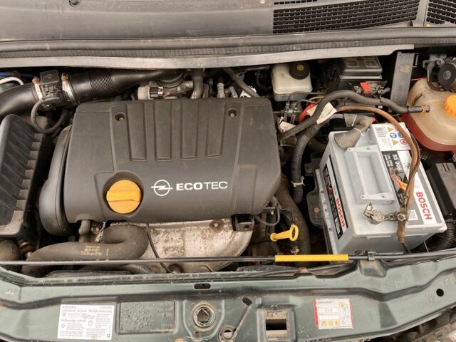 Зеленый Опель Зафира, объемом двигателя 1.8 л и пробегом 3 тыс. км за 4000 $, фото 4 на Automoto.ua