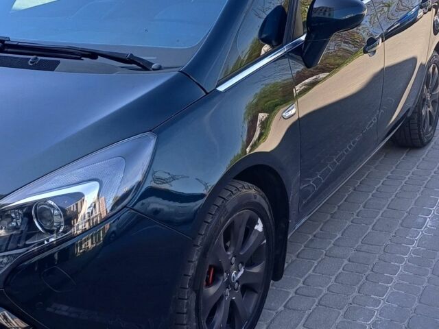 Опель Зафира 2014 в Калуше на Automoto.ua Зеленый Опель Зафира, объемом двигателя 2 л и пробегом 244 тыс. км за 10000 $, фото 1 на Automoto.ua