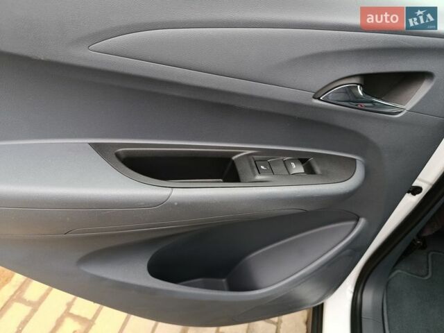 Білий Опель Ampera-e, об'ємом двигуна 0 л та пробігом 160 тис. км за 13700 $, фото 58 на Automoto.ua