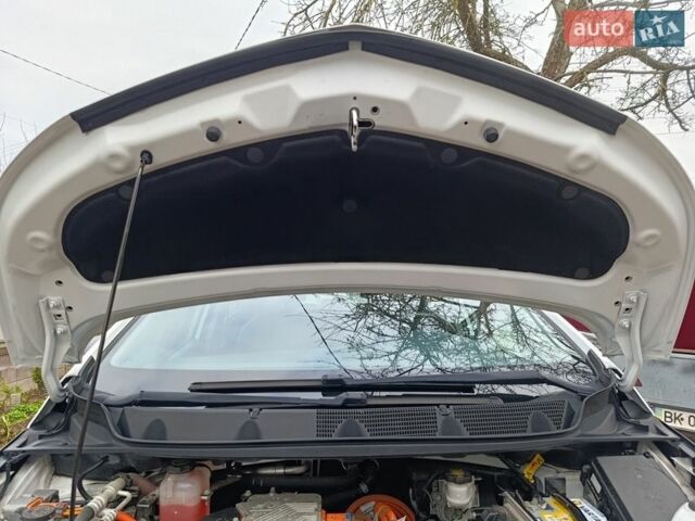 Білий Опель Ampera-e, об'ємом двигуна 0 л та пробігом 160 тис. км за 13700 $, фото 99 на Automoto.ua