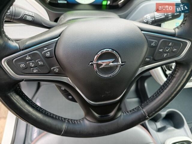 Білий Опель Ampera-e, об'ємом двигуна 0 л та пробігом 160 тис. км за 13700 $, фото 45 на Automoto.ua