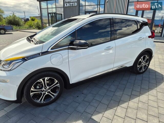 Белый Опель Ampera-e, объемом двигателя 0 л и пробегом 119 тыс. км за 14800 $, фото 57 на Automoto.ua