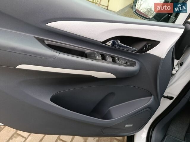 Білий Опель Ampera-e, об'ємом двигуна 0 л та пробігом 160 тис. км за 13700 $, фото 38 на Automoto.ua