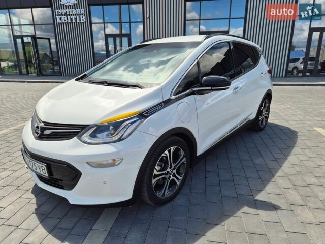 Белый Опель Ampera-e, объемом двигателя 0 л и пробегом 119 тыс. км за 14800 $, фото 59 на Automoto.ua
