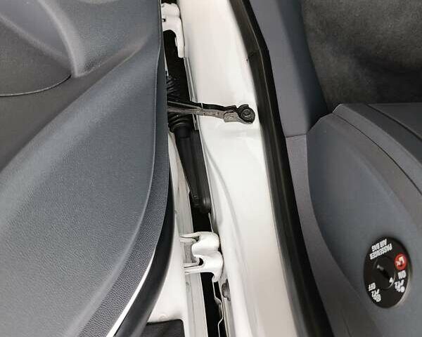 Білий Опель Ampera-e, об'ємом двигуна 0 л та пробігом 160 тис. км за 13700 $, фото 89 на Automoto.ua