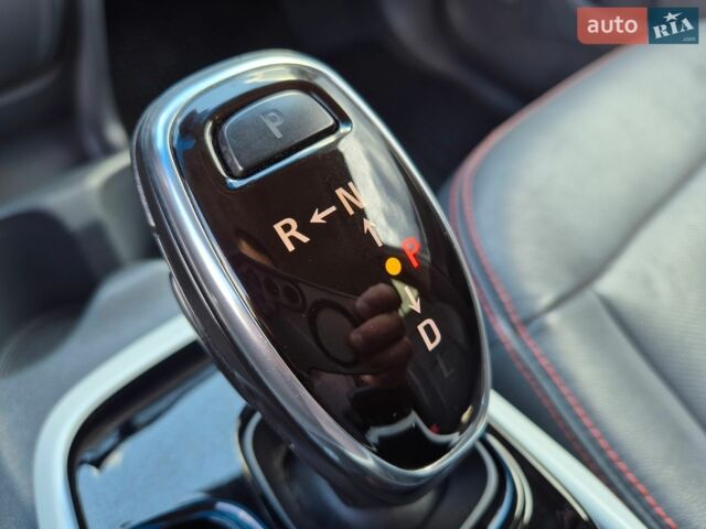 Белый Опель Ampera-e, объемом двигателя 0 л и пробегом 119 тыс. км за 14800 $, фото 27 на Automoto.ua