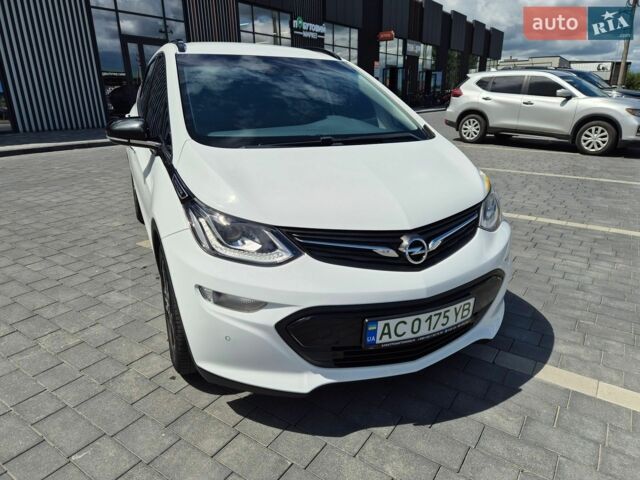 Белый Опель Ampera-e, объемом двигателя 0 л и пробегом 119 тыс. км за 14800 $, фото 63 на Automoto.ua
