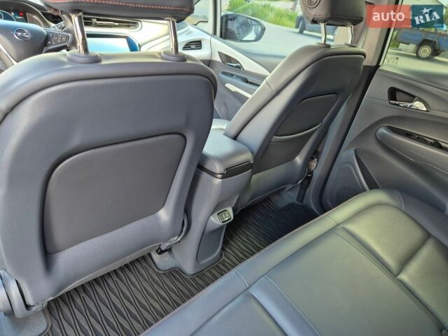 Белый Опель Ampera-e, объемом двигателя 0 л и пробегом 119 тыс. км за 14800 $, фото 21 на Automoto.ua