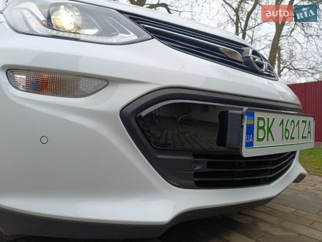 Білий Опель Ampera-e, об'ємом двигуна 0 л та пробігом 160 тис. км за 13700 $, фото 19 на Automoto.ua