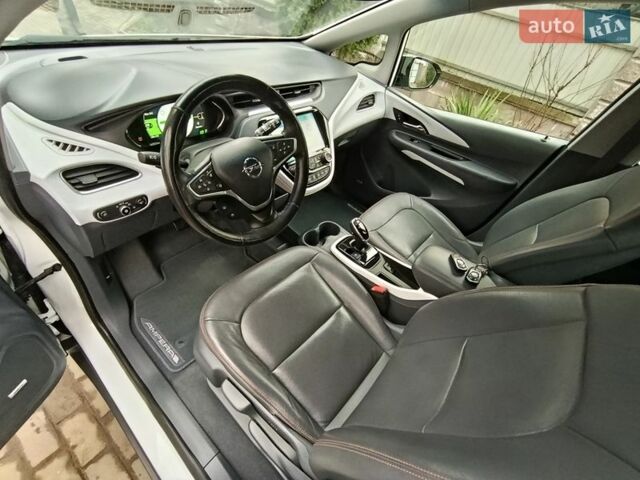Білий Опель Ampera-e, об'ємом двигуна 0 л та пробігом 160 тис. км за 13700 $, фото 40 на Automoto.ua