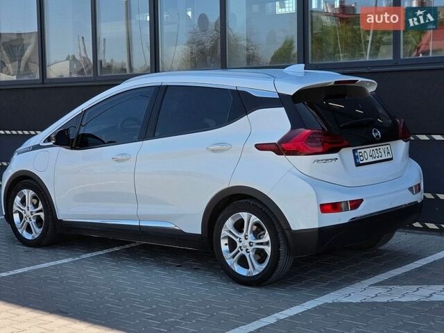 Белый Опель Ampera-e, объемом двигателя 0 л и пробегом 129 тыс. км за 14499 $, фото 9 на Automoto.ua