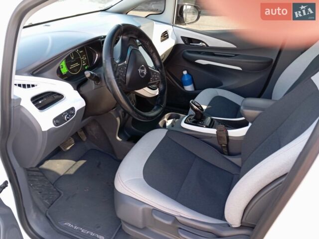 Білий Опель Ampera-e, об'ємом двигуна 0 л та пробігом 280 тис. км за 12300 $, фото 2 на Automoto.ua